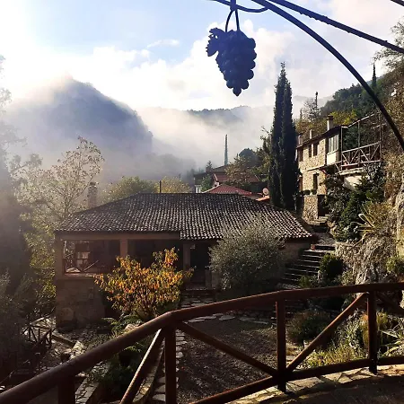 Agoriani Art - 4 Seasons' Natural Living Feriehus Lílaia