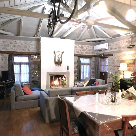 Agoriani Art - 4 Seasons' Natural Living Holiday home *