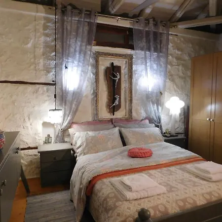 Agoriani Art - 4 Seasons' Natural Living Holiday home Lilaia
