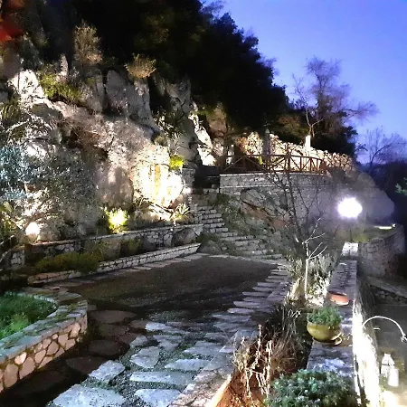 Agoriani Art - 4 Seasons' Natural Living Feriehus *