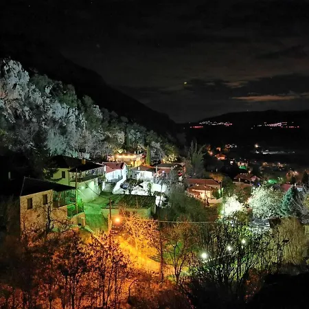 Agoriani Art - 4 Seasons' Natural Living Holiday home *