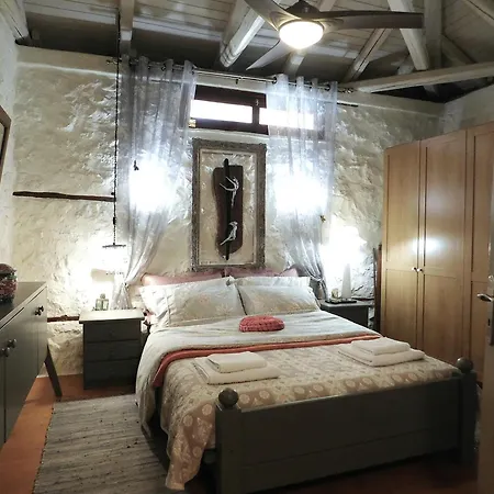 Agoriani Art - 4 Seasons' Natural Living Feriehus *