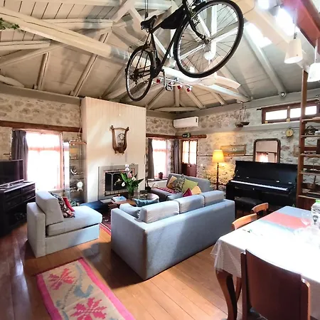 Feriehus Agoriani Art - 4 Seasons' Natural Living *