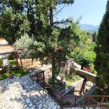 Agoriani Art - 4 Seasons' Natural Living Feriehus Lílaia