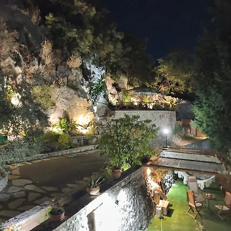 Agoriani Art - 4 Seasons' Natural Living Holiday home