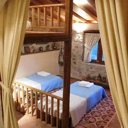 Agoriani Art - 4 Seasons' Natural Living Holiday home Lilaia