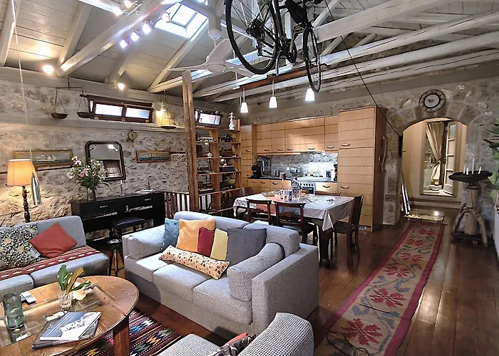 Agoriani Art - 4 Seasons' Natural Living *