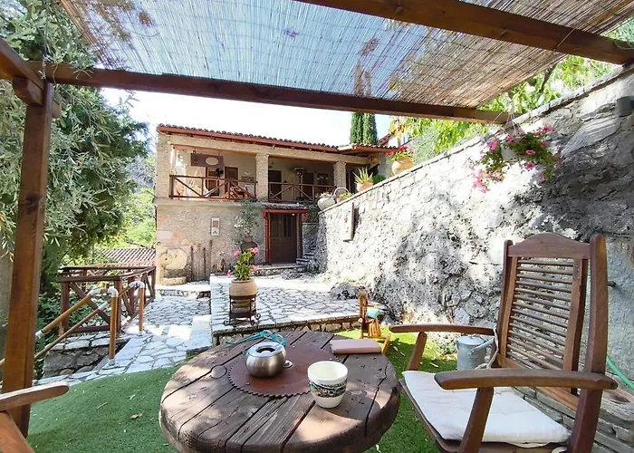 Agoriani Art - 4 Seasons' Natural Living Casa de Férias